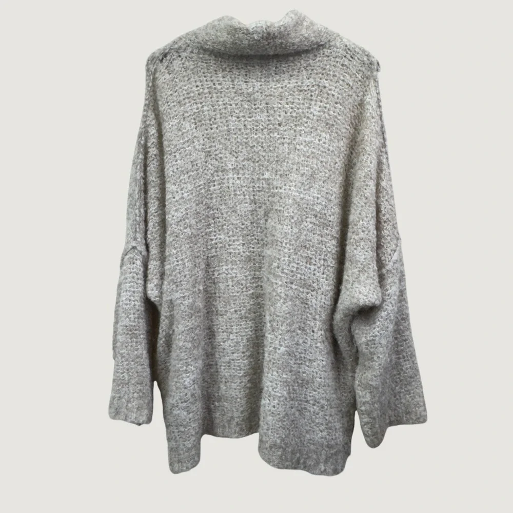 Free‎ People Alpaca Blend Turtleneck Sweater M Beige Oversized Boho Cozy Knit